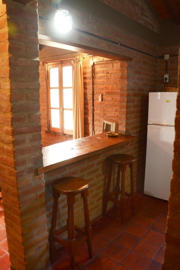 La Toma Complejo De Montana - Cabanas Y Habitaciones En Hosteria Мина-Клаверо Экстерьер фото