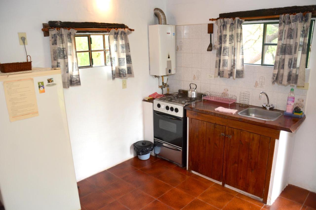 La Toma Complejo De Montana - Cabanas Y Habitaciones En Hosteria Мина-Клаверо Экстерьер фото