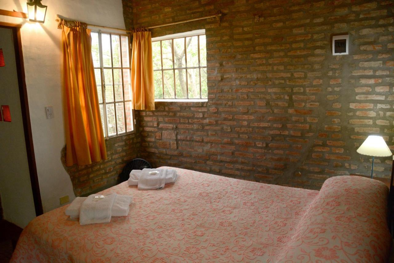 La Toma Complejo De Montana - Cabanas Y Habitaciones En Hosteria Мина-Клаверо Экстерьер фото