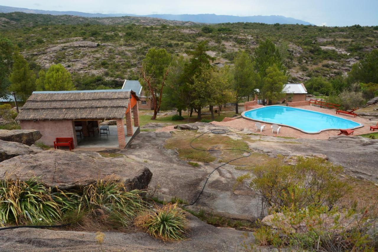 La Toma Complejo De Montana - Cabanas Y Habitaciones En Hosteria Мина-Клаверо Экстерьер фото